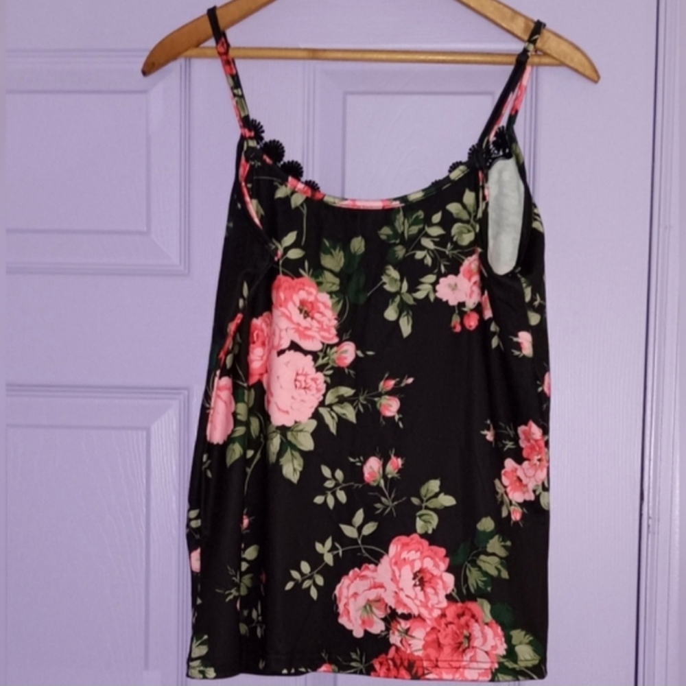 Bundle Lot Of 7 Womens Spring Summer Vacaction Tops Small - Picture 4 of 16